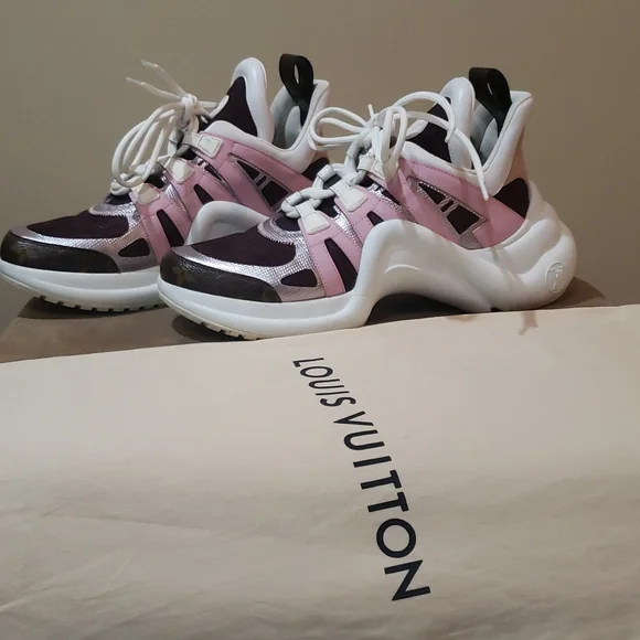 Authentic Archlight Louis Vuitton sneakers burgandy and pink (with dust bags) - Picture 7 of 11